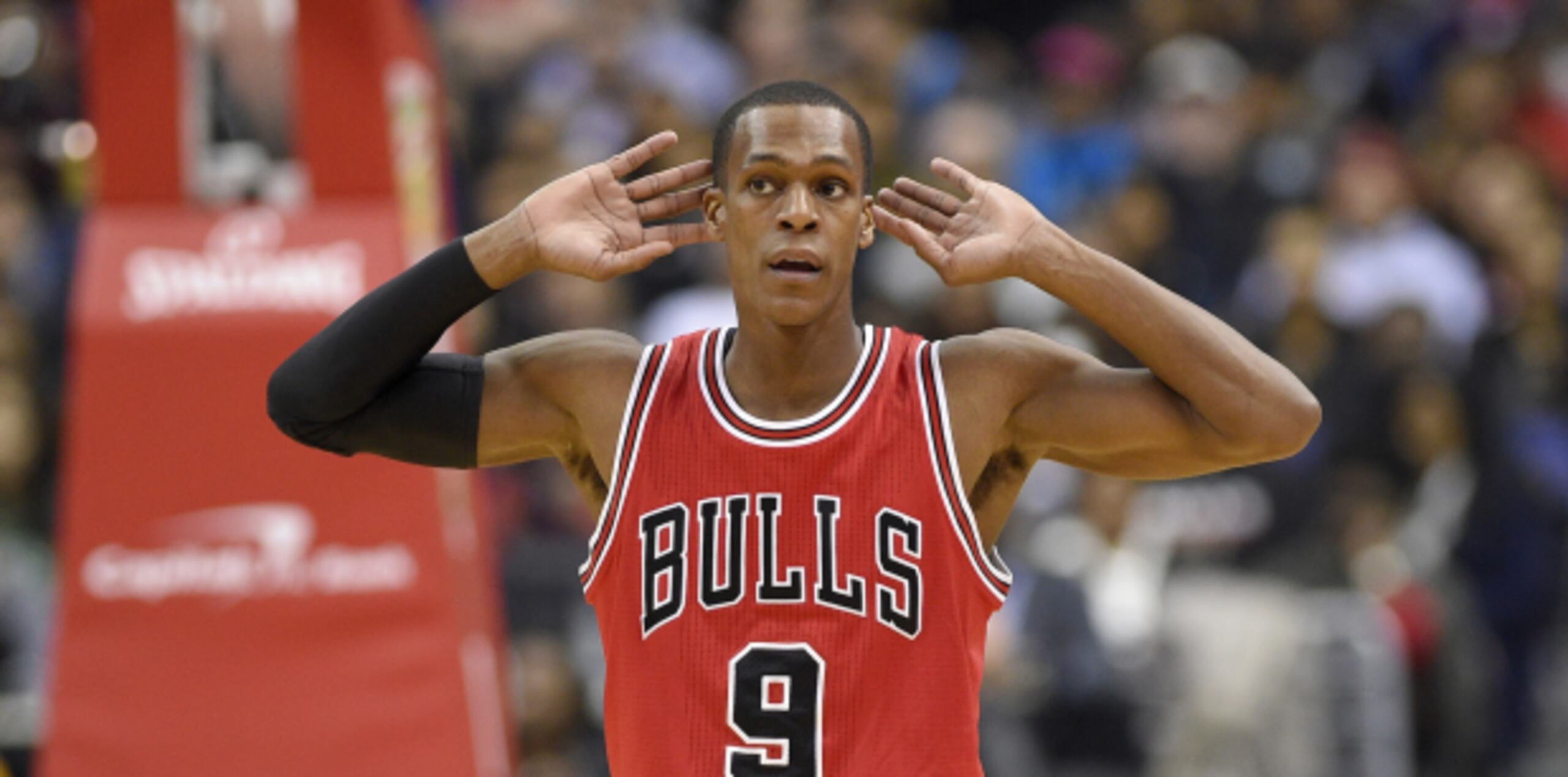 Según ESPN, los Bulls tenían la intención de negociar con Rondo antes de que culminara el tiempo de cambio, pero no se concretó. (Archivo)