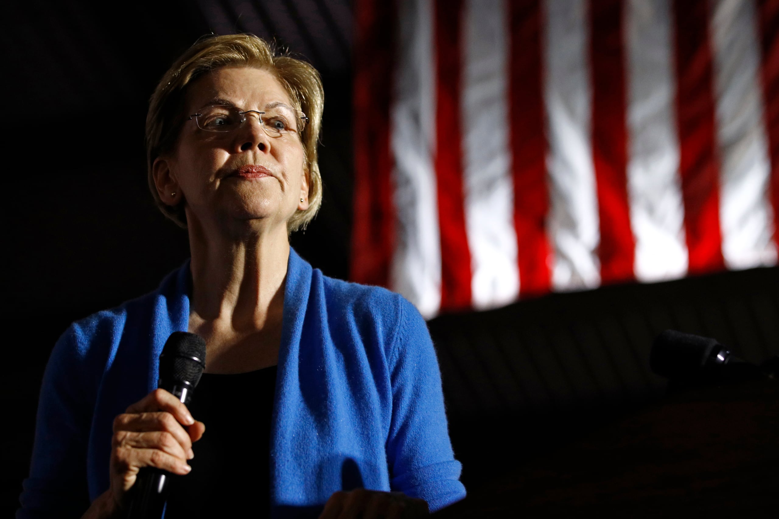 El hermano mayor de Elizabeth Warren falleció unas tres semanas después de dar positivo al virus.