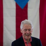 Clinton se aleja de la primaria demócrata en Puerto Rico