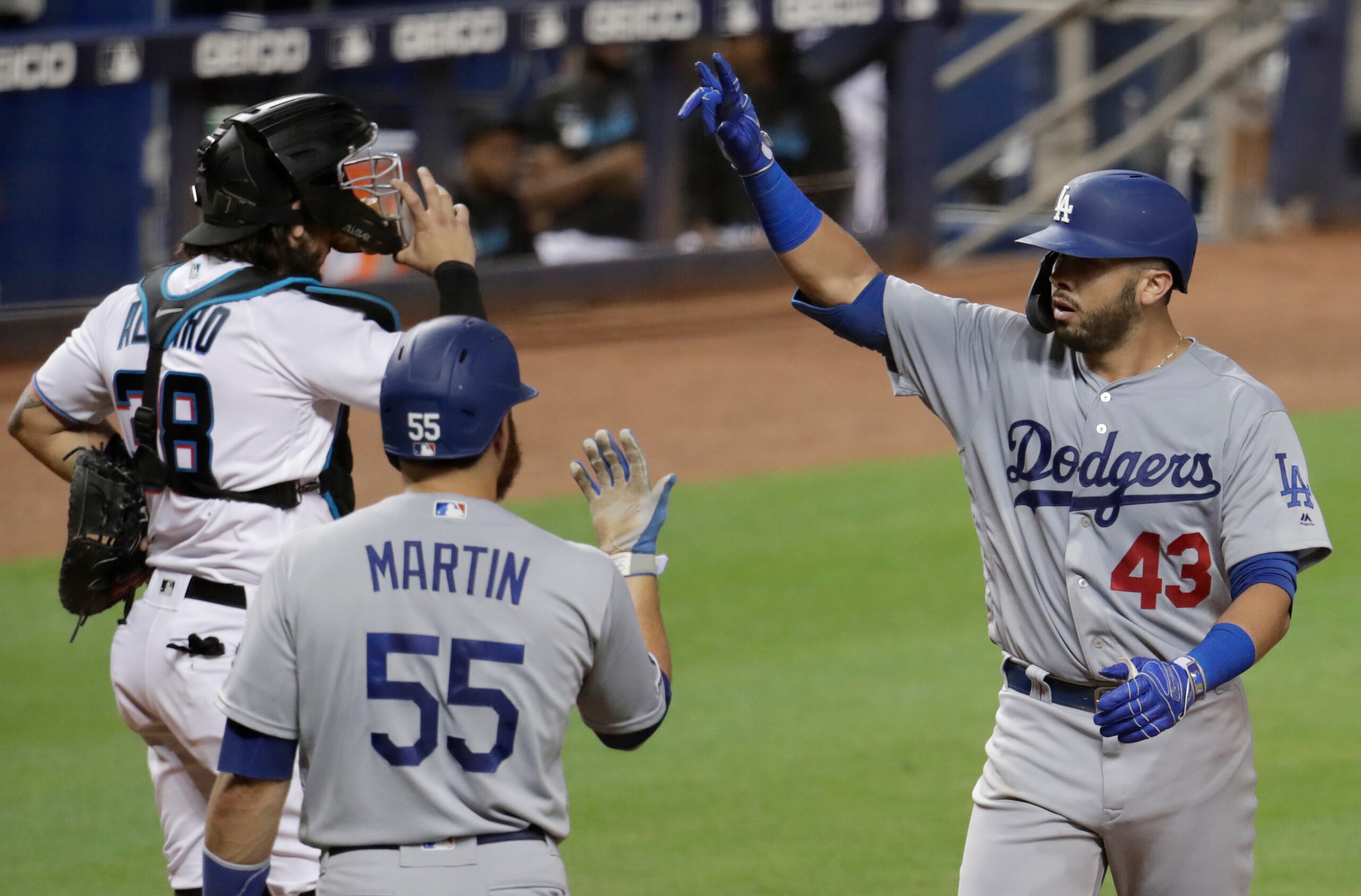 El prospecto puertorriqueño Edwin Ríos (43), quien está en los campos de entrenamiento tratando de hacer el equipo de los Dodgers, es uno de los jugadores que podría beneficiarse del nuevo acuerdo.