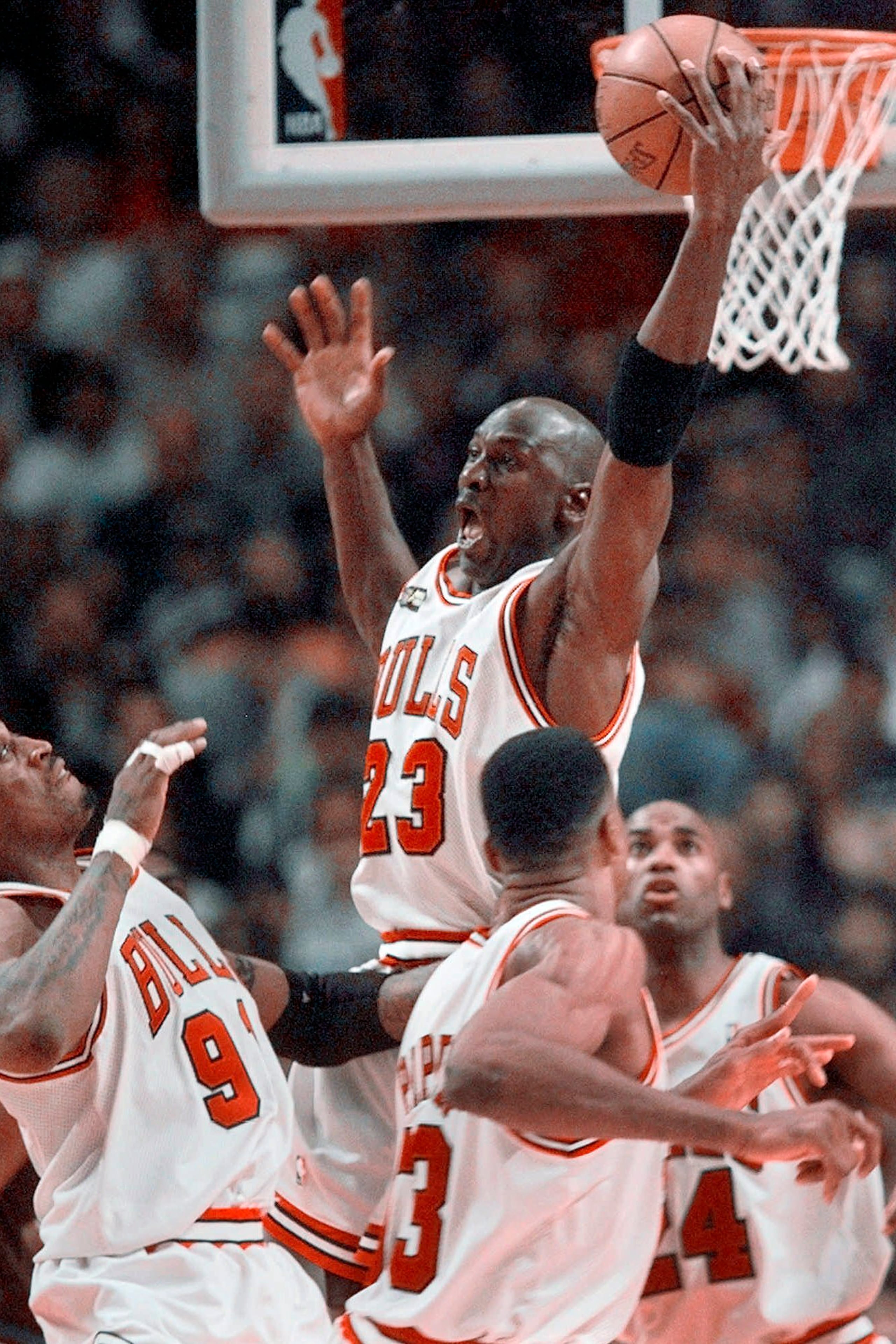 El documental 'The Last Dance' sobre Michael Jordan y sus Bulls de Chicago consta de 10 partes. Las primeras dos se estrenaron el domingo.