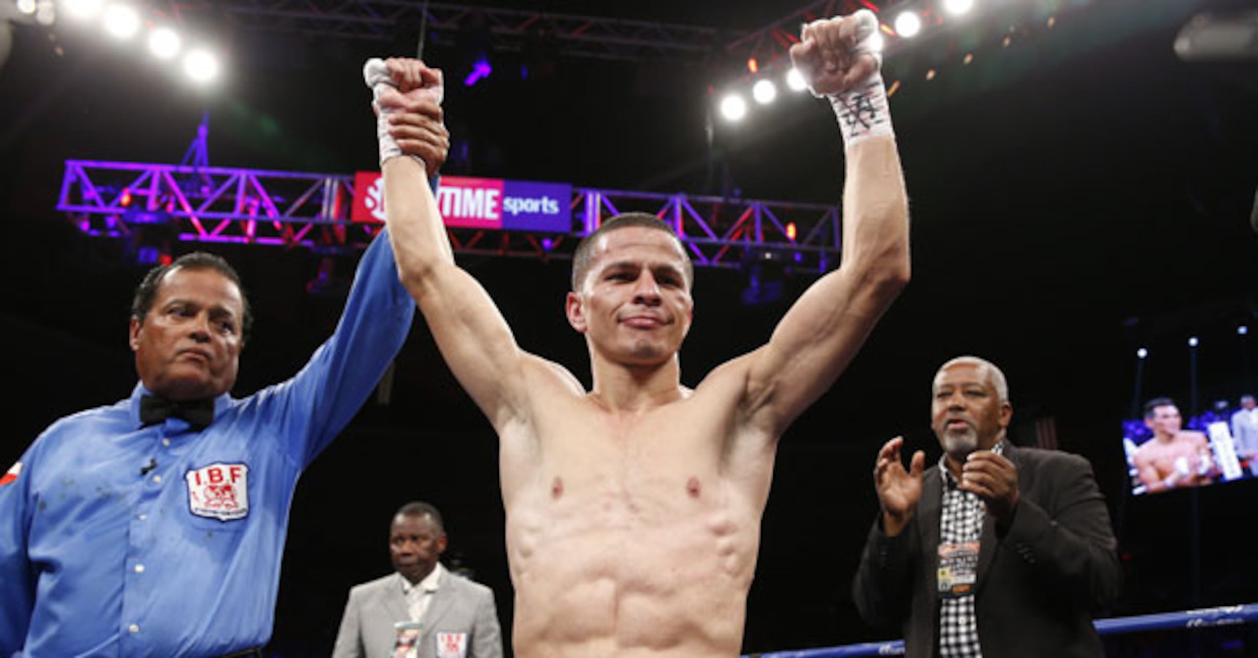 McJoe Arroyo se une a Román “Rocky” Martínez, Miguel Cotto y José “Sniper” Pedraza como los campeones puertorriqueños en la actualidad. (Suministrada/Esther Lin/SHOWTIME)