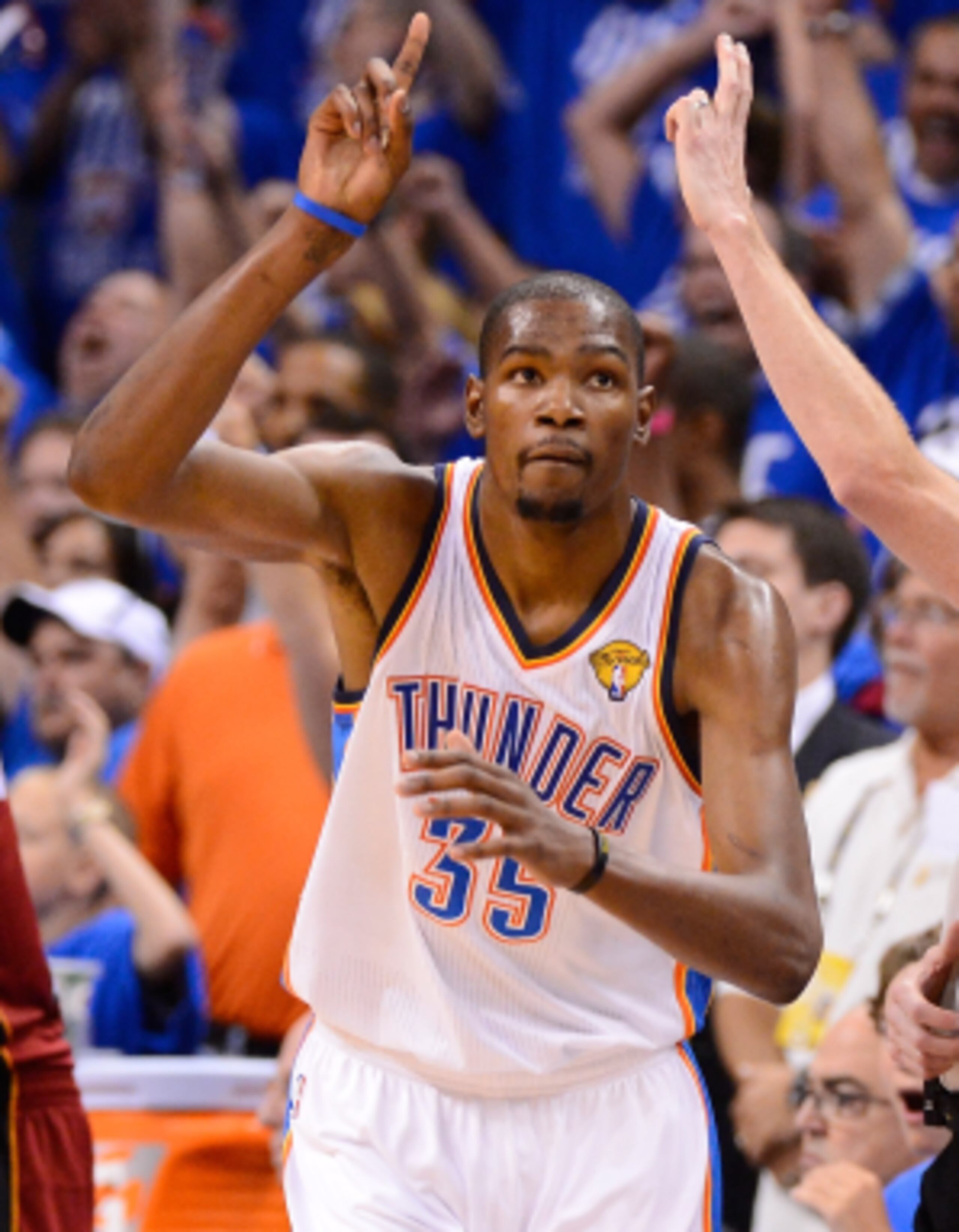 Durant tiene un promedio de 28,1 puntos por partido. (Archivo)