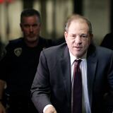 Weinstein es hospitalizado nuevamente por dolores en el pecho tras ser condenado