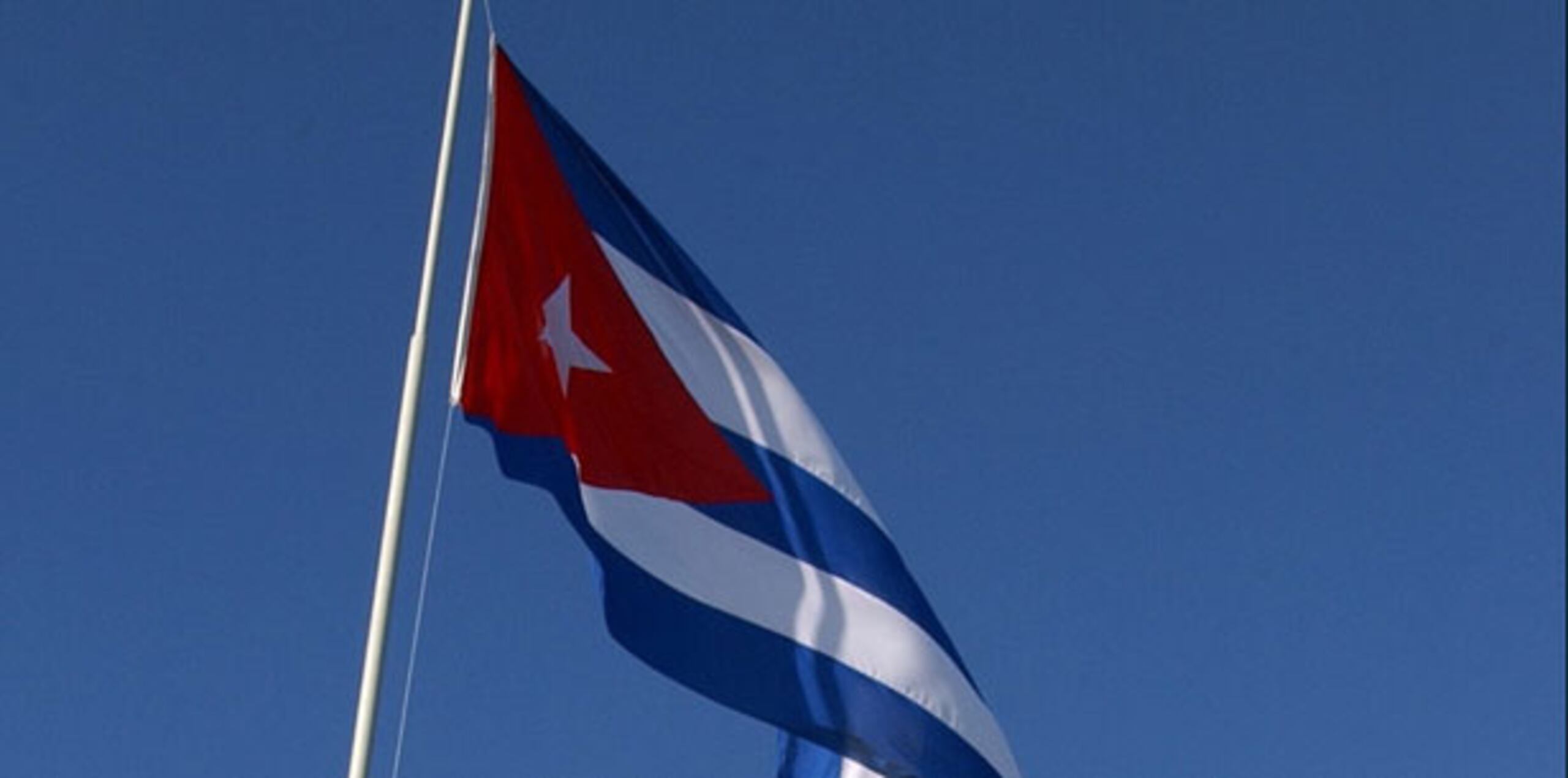 En diciembre, ambos gobiernos acordaron trabajar para restaurar las relaciones diplomáticas como parte de un acuerdo donde Cuba liberaría a un estadounidense, a un cubano que espiaba para Estados Unidos y a varios disidentes presos. (Archivo)