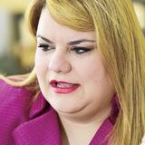 Jenniffer González critica al gobierno y arremete contra Melba Acosta