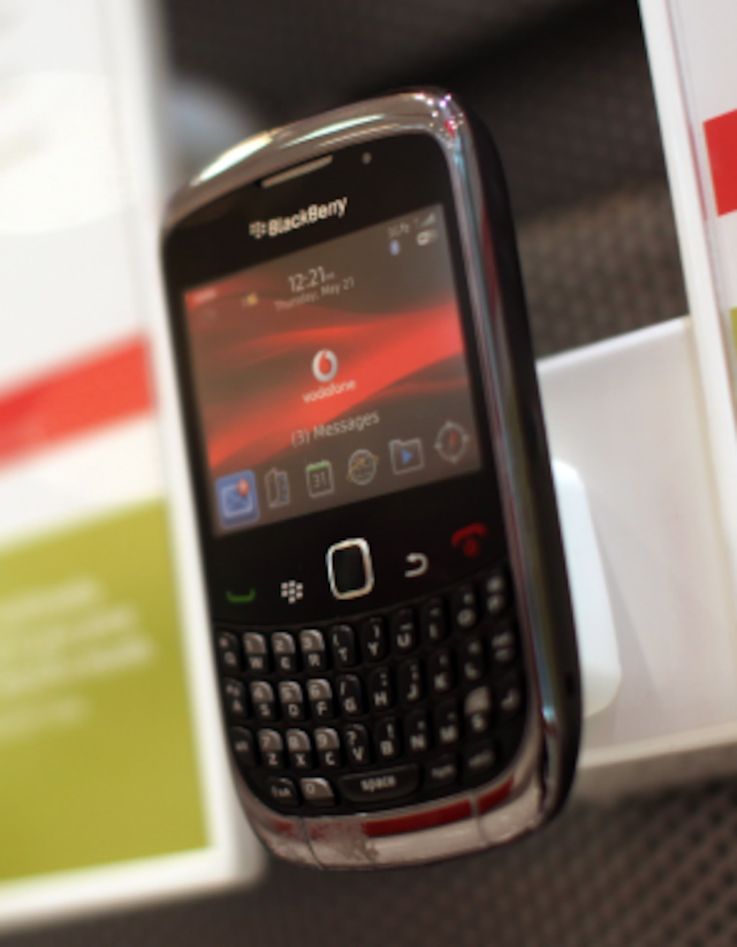 El Blackberry Curve 9300. (Archivo)