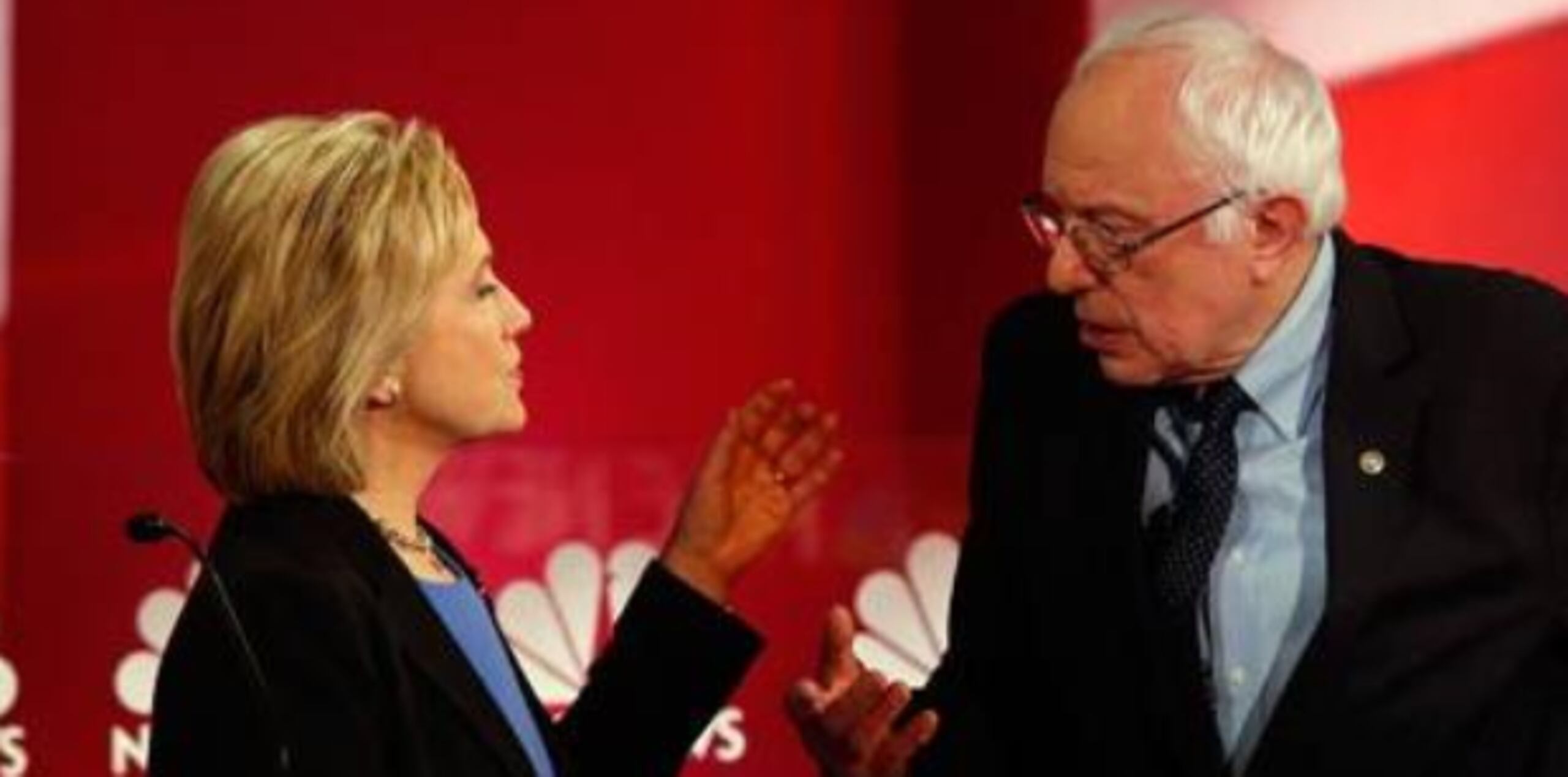 Hillary Clinton y Bernie Sanders son los aspirantes en la pugna por la candidatura presidencial demócrata. (Archivo)