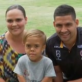 Niño víctima de bullying acompaña a equipo de rugby en emotivo encuentro