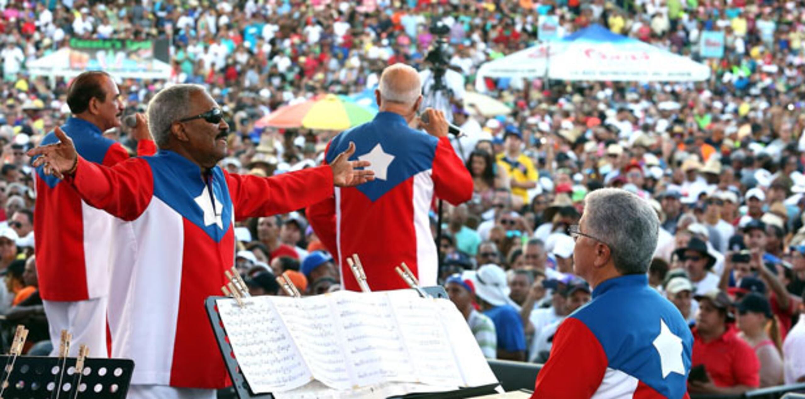 El festival musical se le dedicará también al coleccionista puertorriqueño Robert Padilla, quien tiene en su hogar más de 30,000 discos de vinilo y compactos de salsa y 20,000 fotos de artistas y de conciertos de este género musical. (Archivo)