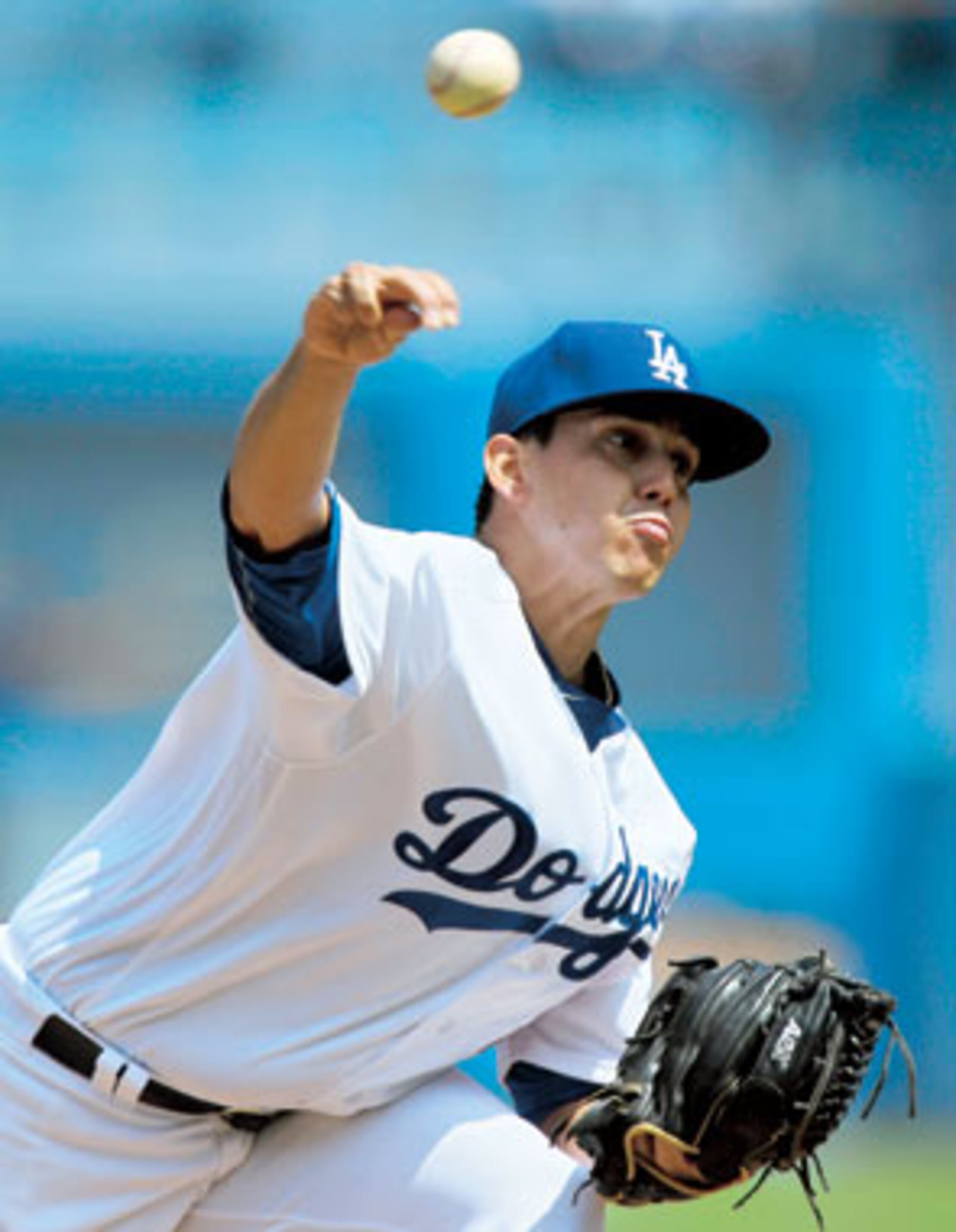 El derecho José De León permitió cuatro carreras en su primera salida con los Dodgers en las Mayores. (AP / Mark J. Terrill)