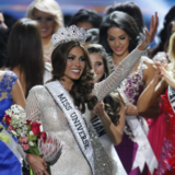 Nicolas Maduro felicita a la nueva Miss Universe