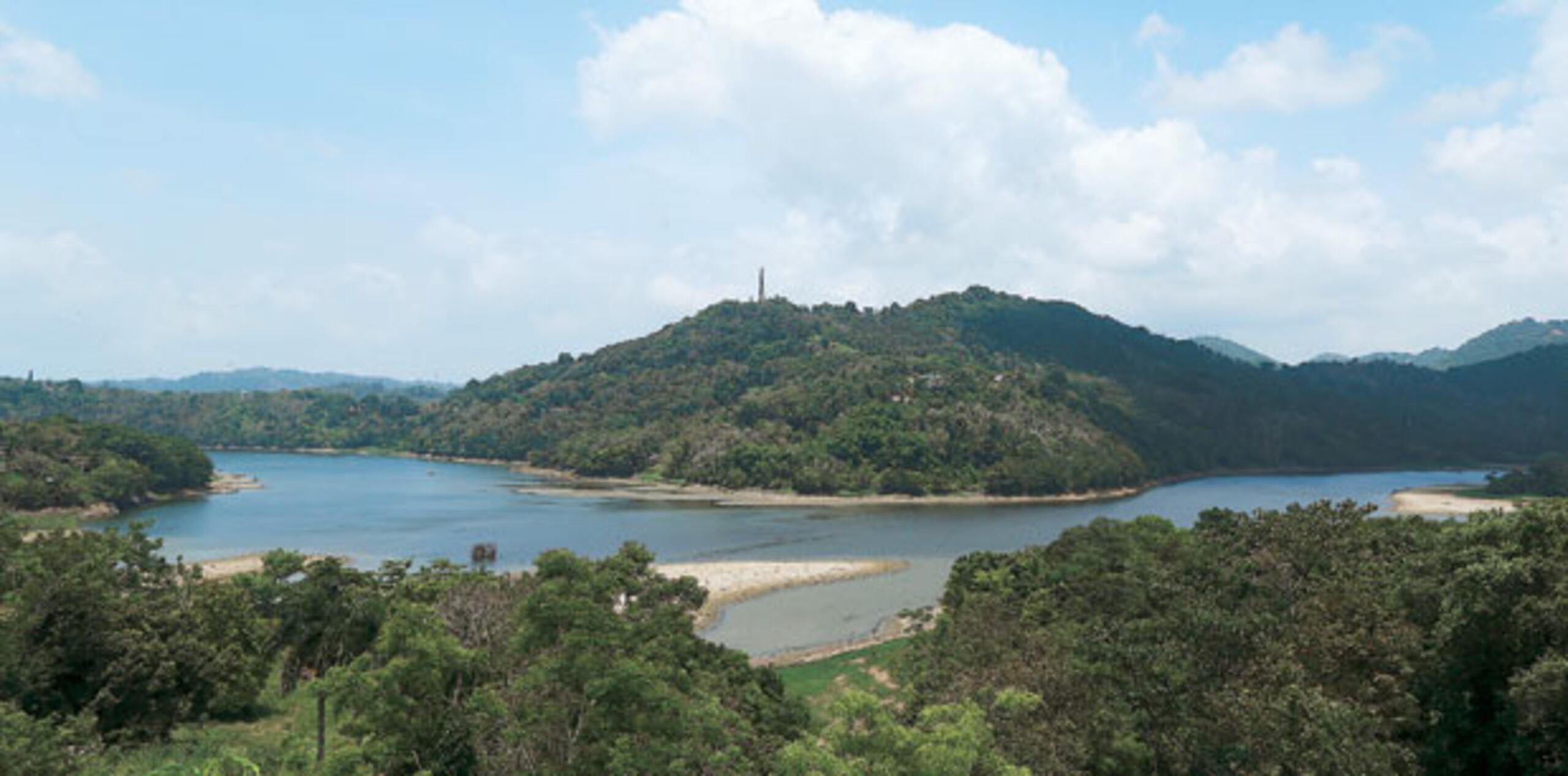 Carraízo, el embalse en peor estado, está a poco menos de cuatro metros para caer en el nivel “fuera de servicio”. (Archivo)