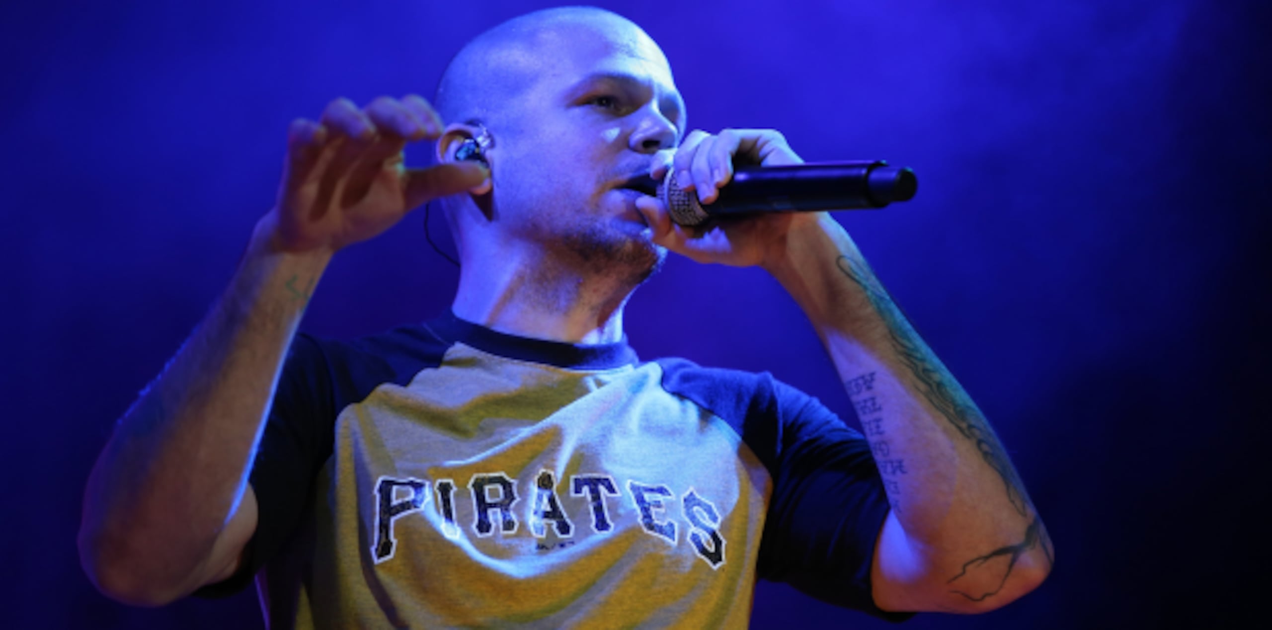 Residente continúa con la Banda Calle 13 en su Gira Multiviral 2015 que cerrará en Europa este próximo mes de julio. (Archivo)