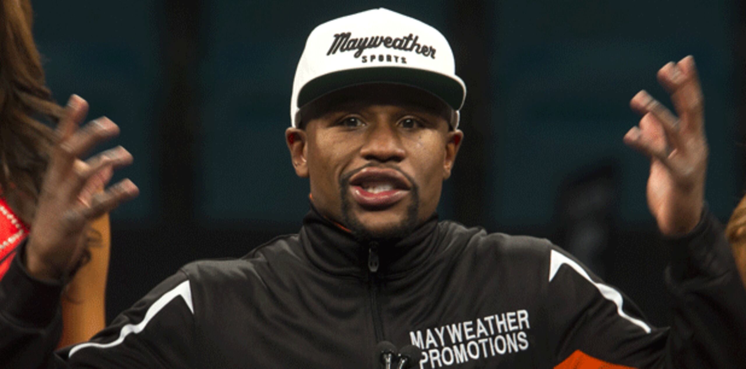 Originalmente, Mayweather dijo que estaba dispuesto a esperar aunque también había afirmado que su última pelea será el próximo septiembre. (Archivo)