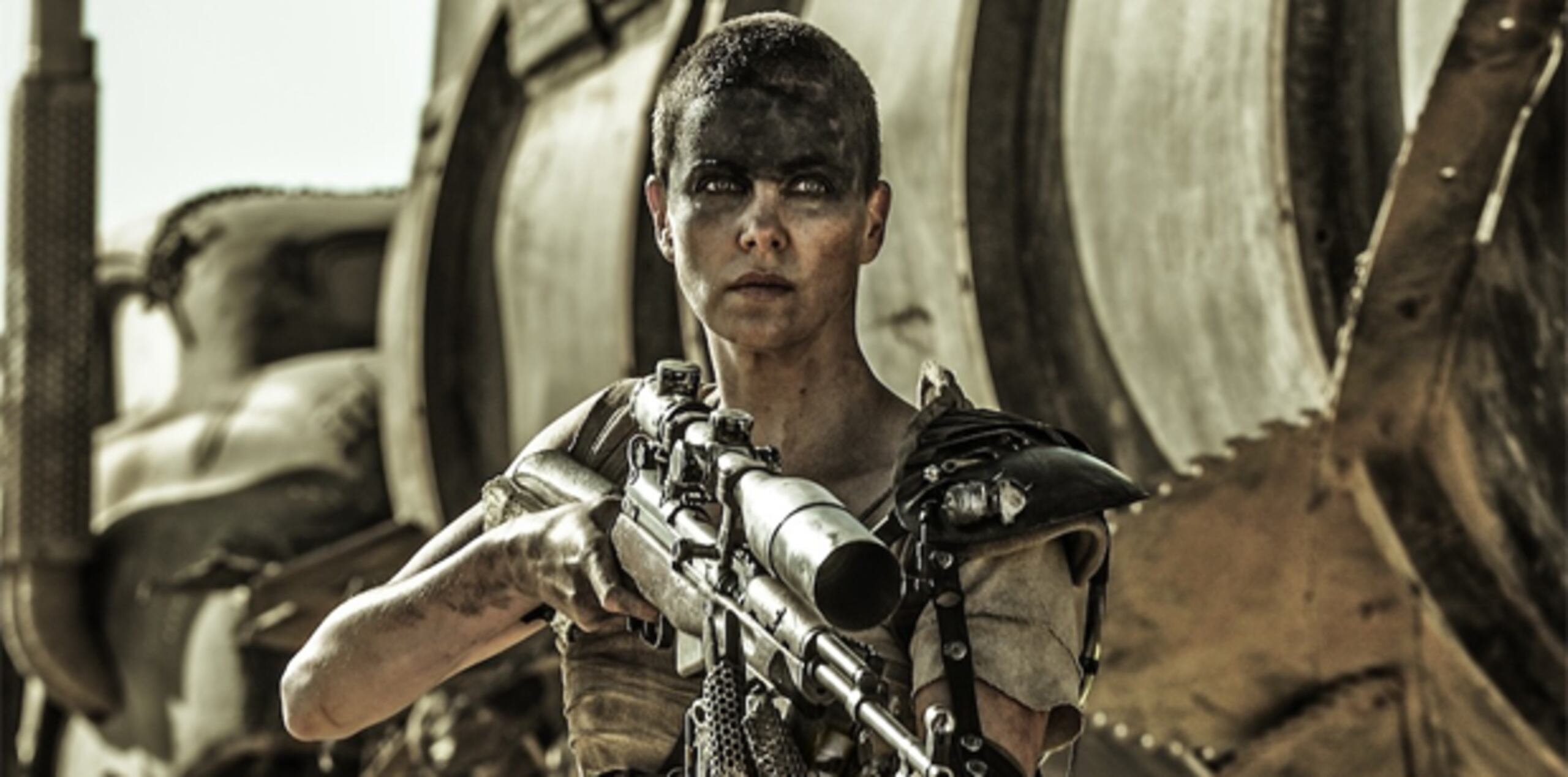 "Imperator Furiosa", encarnada en el físico rotundo de Theron, roba gran parte del espectáculo al personaje del nuevo "Mad Max" en Fury Road.