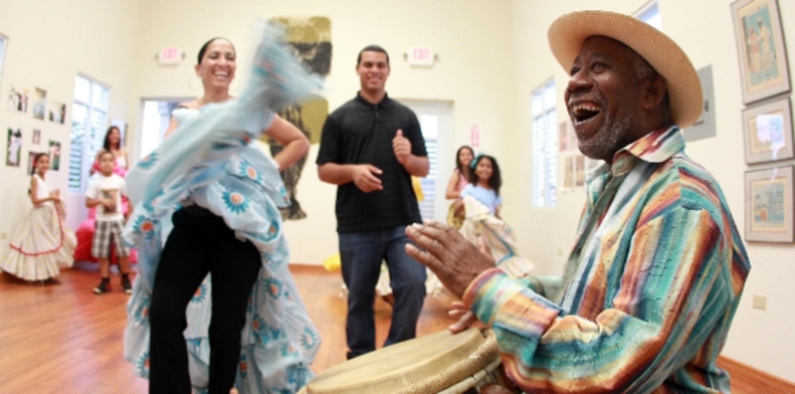 El veterano percusionista Modesto Cepeda prometió no abandonar su lucha por la música autóctona. Archivo