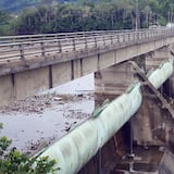 Abren compuerta en embalse La Plata