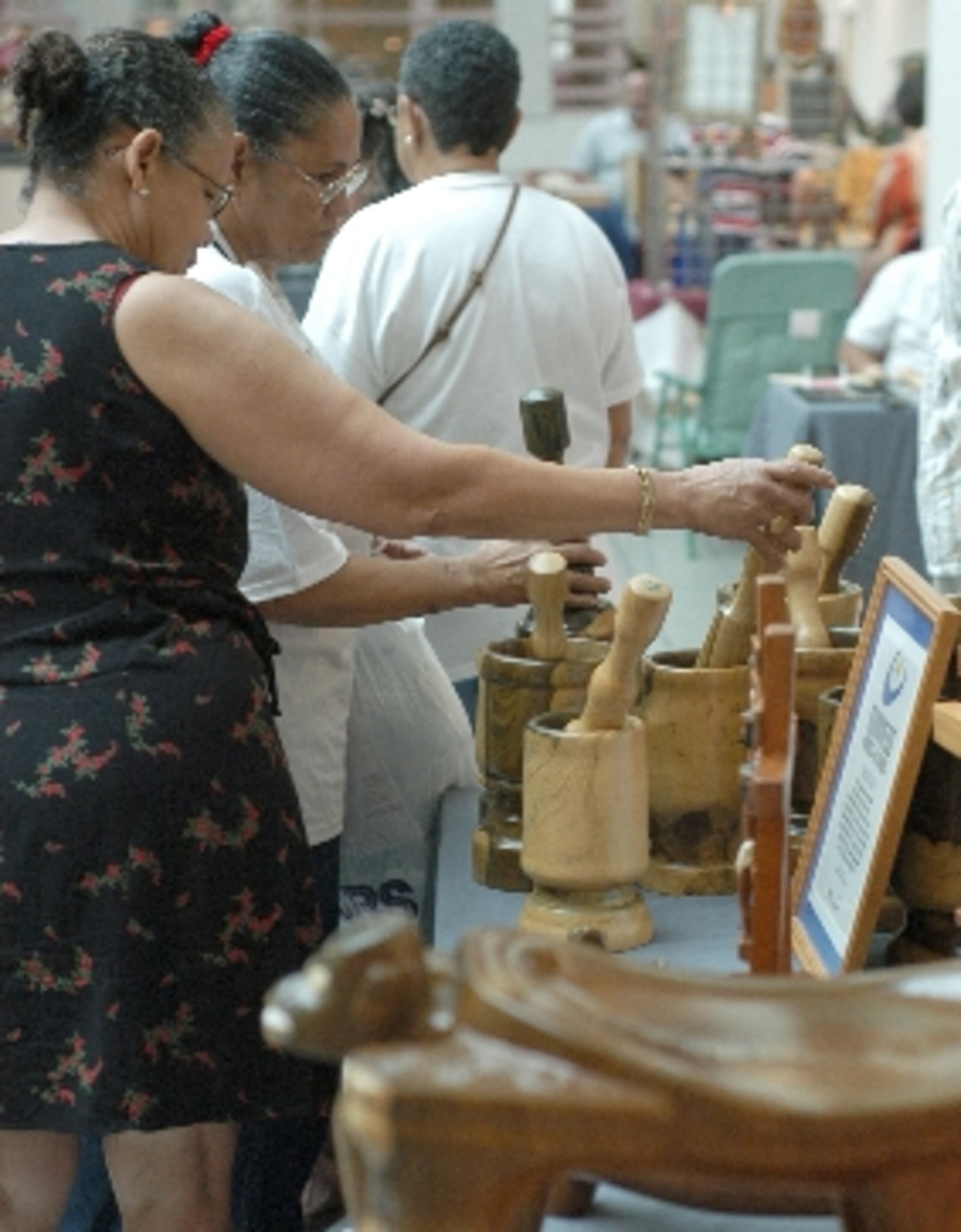 Durante los tres días del carnaval, habrá exhibiciones de artesanía puertorriqueña y kioscos con platos de comida típica.&nbsp;<font color="yellow">(Archivo)</font>