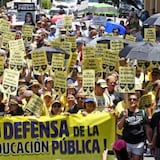 Marchan por la derogación de la Reforma Educativa