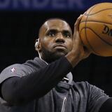 LeBron no asiste a la práctica y probablemente no juegue esta noche