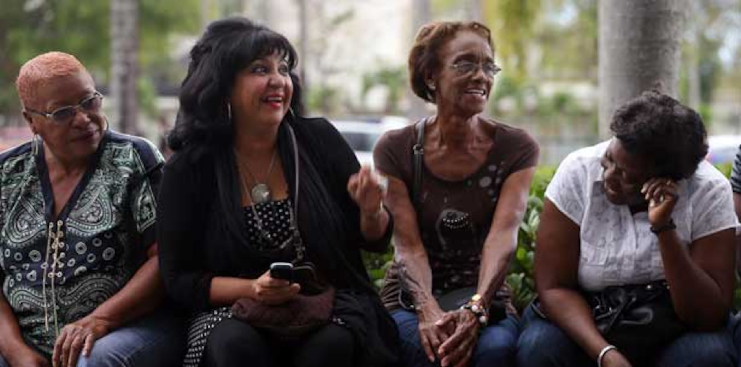 Gloria Romero, Carmen Luz Llanos, Hortencia Peñaloza y Sulma llegaron desde temprano para el velatorio de Cheo Feliciano. (juan.alicea@gfrmedia.com)