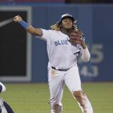 Vladimir Guerrero Jr. sale lesionado en derrota de los Azulejos ante Seattle