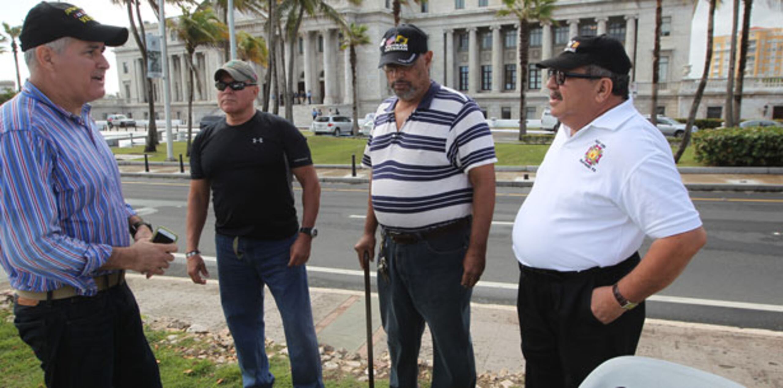 El portavoz del grupo, Armando Santos, señaló que con la implantación del IVA se perderán las exenciones contributivas que por décadas han logrado conseguir para aportar a la calidad de vida de los veteranos puertorriqueños. (alex.figueroa@gfrmedia.com)