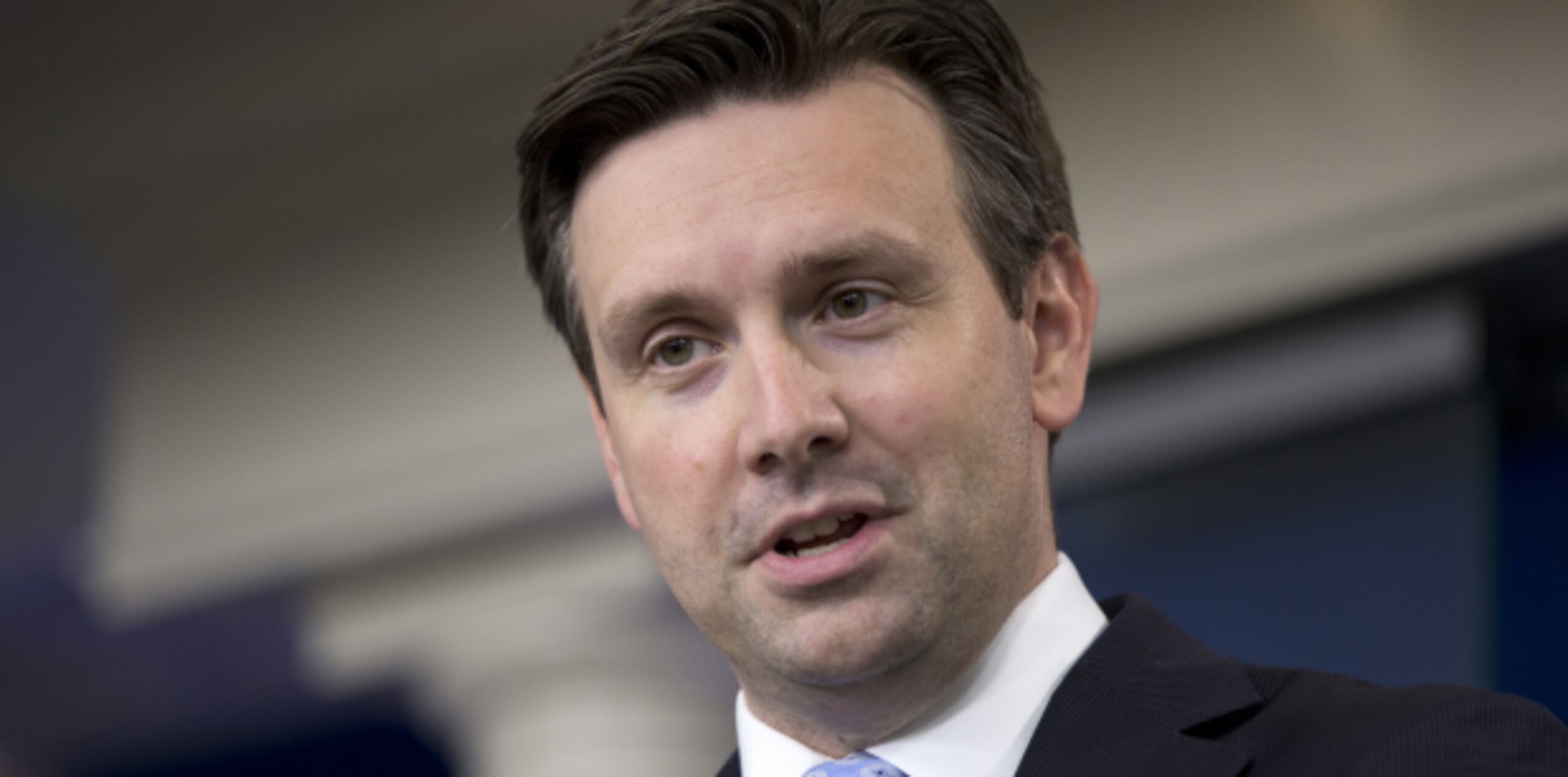 El portavoz de la Casa Blanca, Josh Earnest, señaló hoy que el gobierno de Barack Obama ayudaría de foma similar a cómo se ayudó a la ciudad de Detroit, que se fue a quiebra en el 2013. (AP)