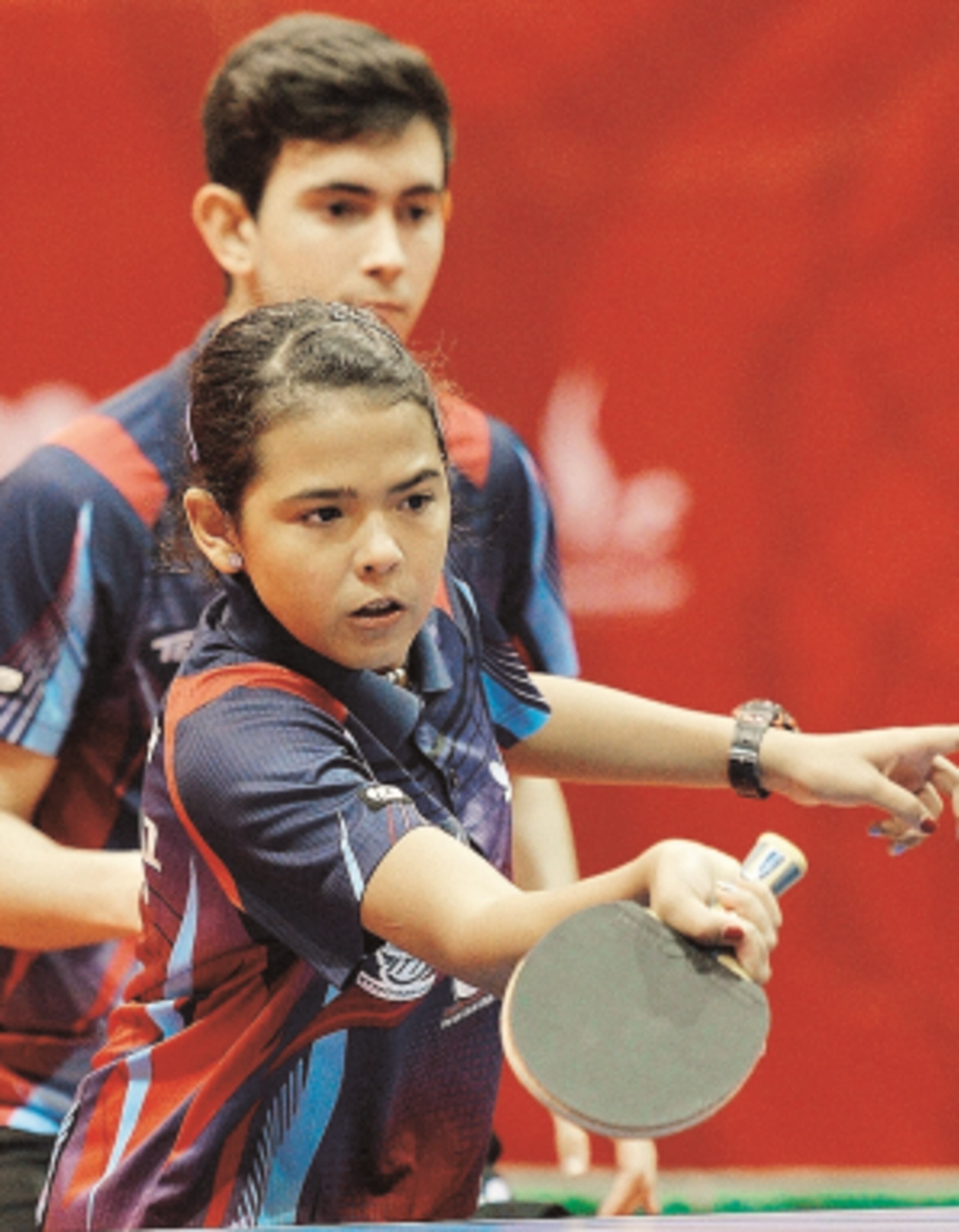 Luego de su actuación en en el Circuito Mundial de Juvenil y Cadete, Adriana Díaz y Brian Afanador (atrás) competirán el Campeonato Latinoamericano a celebrarse en Aguada. (Archivo)