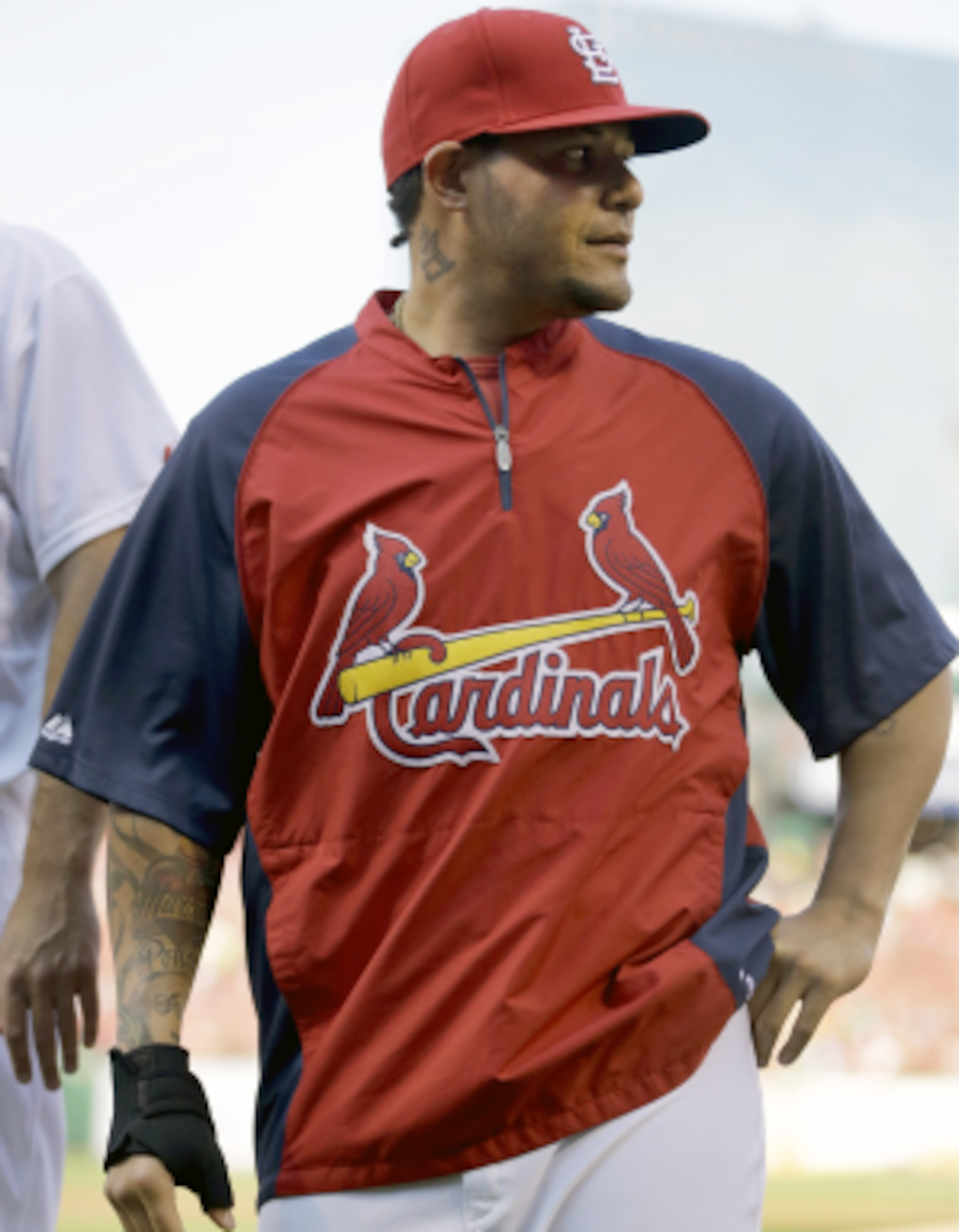 La Fundación 4 fue creada por la familia de Yadier Molina y presidida por Wanda Molina, comenzó en el 2010 con el propósito de ayudar a la juventud deportista y a familias de bajos recursos económicos.(Archivo/AP Foto/Jeff Roberson)