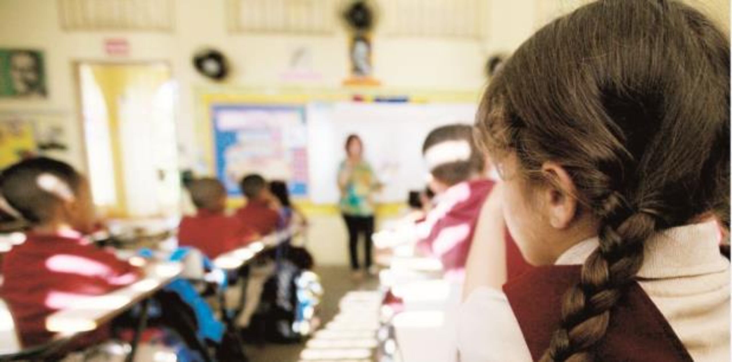 A través de fondos federales el DE ha logrado la contratación de psicólogos  y enfermeras para todas las escuelas. (Archivo)