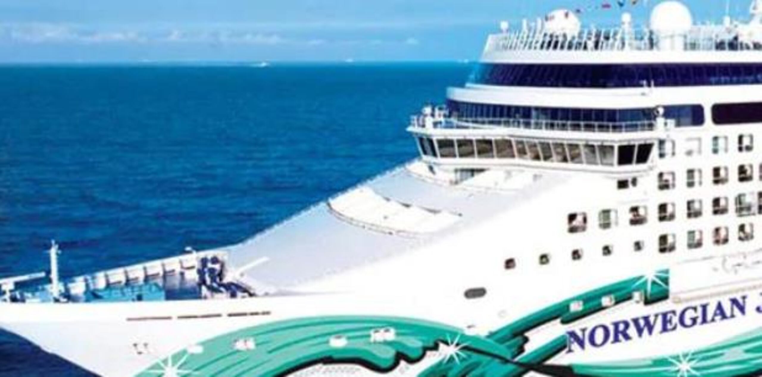 El Norwegian Jade, construido en el 2006 pero reacondicionado en el 2017, tiene capacidad para 2,402 huéspedes y 1,037 tripulantes. (www.ncl.com)