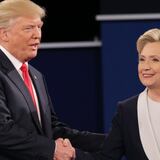 Trump acusa a Clinton de "culpar a todos" de su derrota