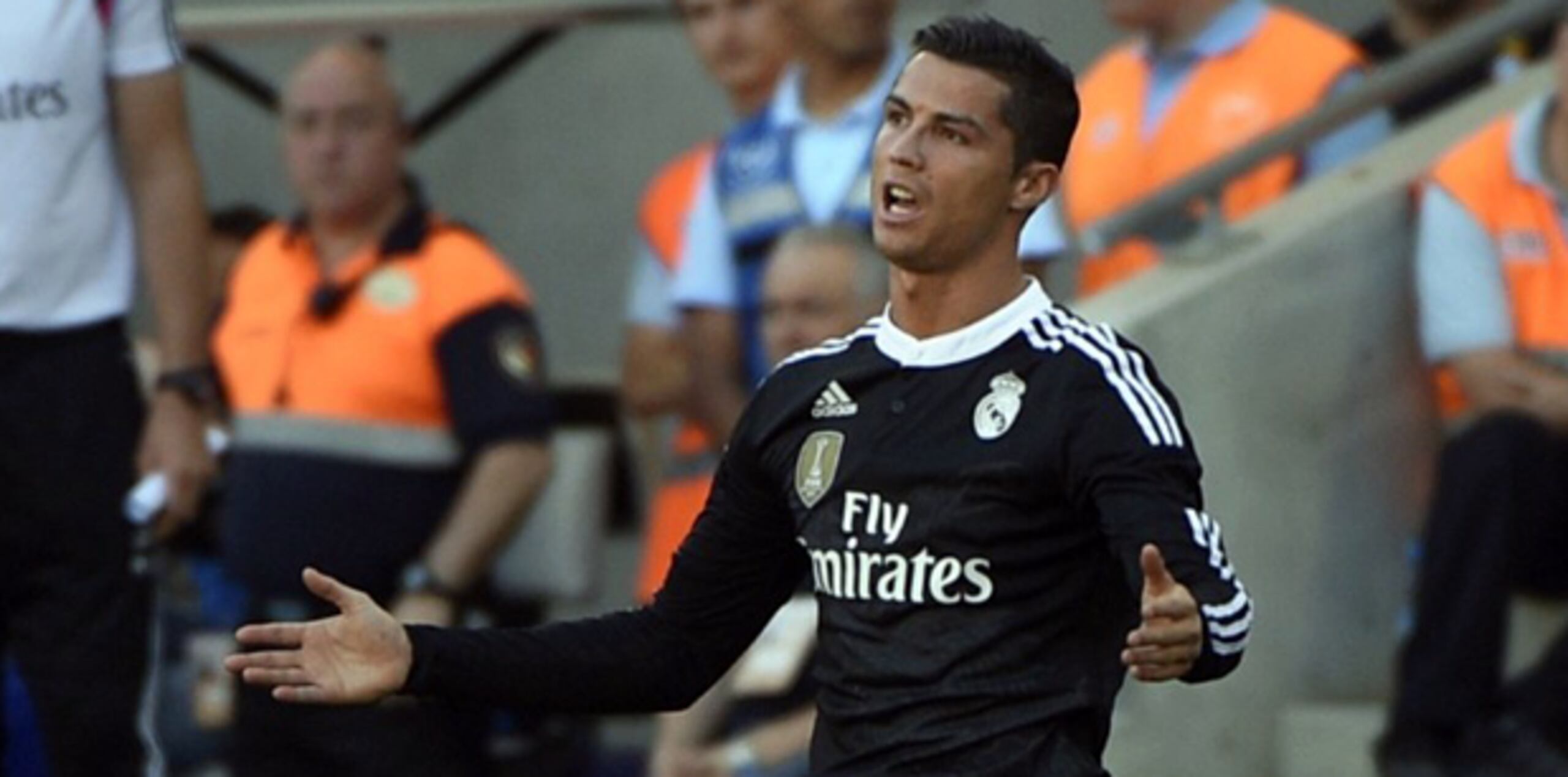 Cristiano llega a la cita tras firmar un 'triplete' al Espanyol en el Power8 Stadium, en el séptimo partido de la temporada que marca tres o más goles en un encuentro.  (AFP)