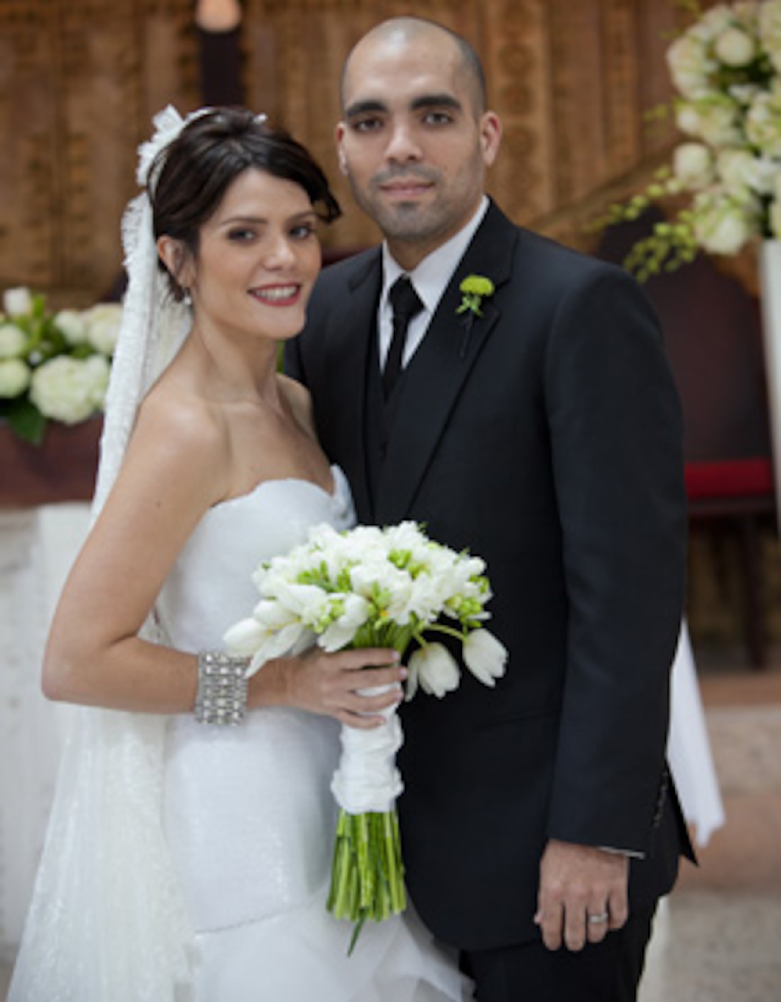 Los novios se casaron en la iglesia Santa Clara, en Carolina. (Suministrada)