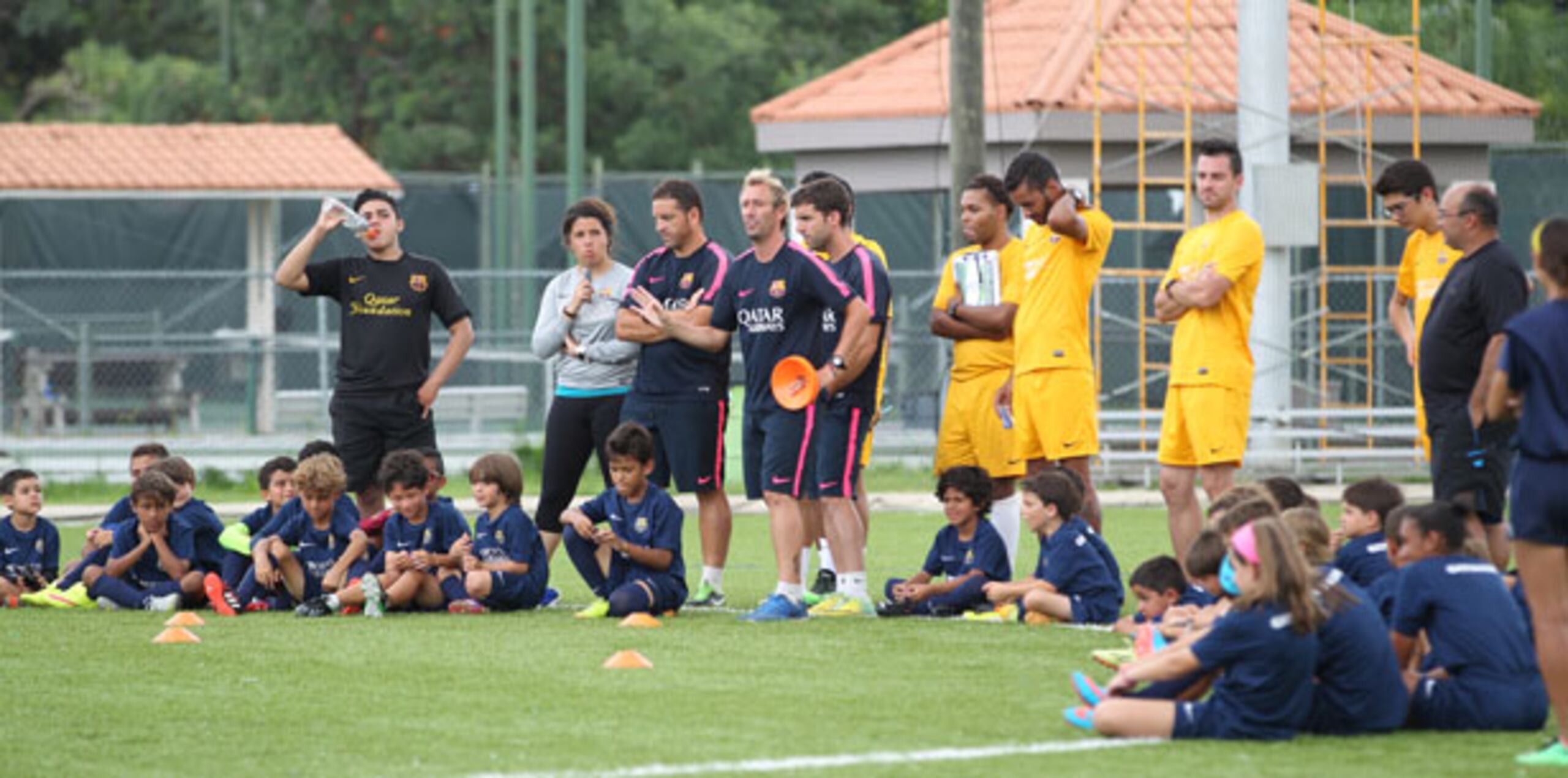 Céspedes explicó que el FCB Escola es un concepto que elaboró el club en Barcelona para desarrollar el talento de niños y jóvenes entre las edades de 6 a 12 años. (alex.figueroa@gfrmedia.com)