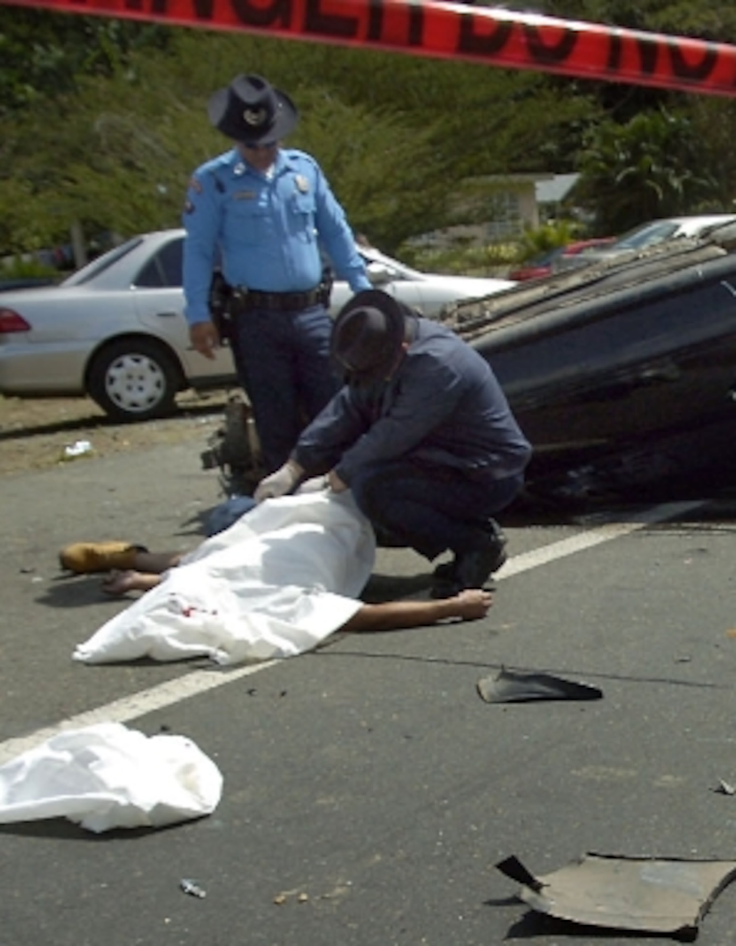 Los que conducen borrachos o a exceso de velocidad no valoran sus vidas ni les importa la estela de dolor que podrían dejar si matan a otro ser humano en un accidente. (Archivo)