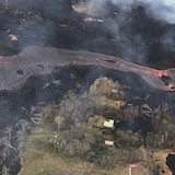 Científicos miden grosor de flujo de lava de volcán en Hawai