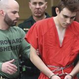 Cargos formales contra el autor confeso de la masacre de Parkland