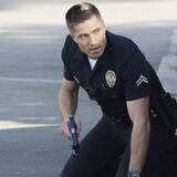 Eric Winter disfruta la dureza de su personaje en “The Rookie”