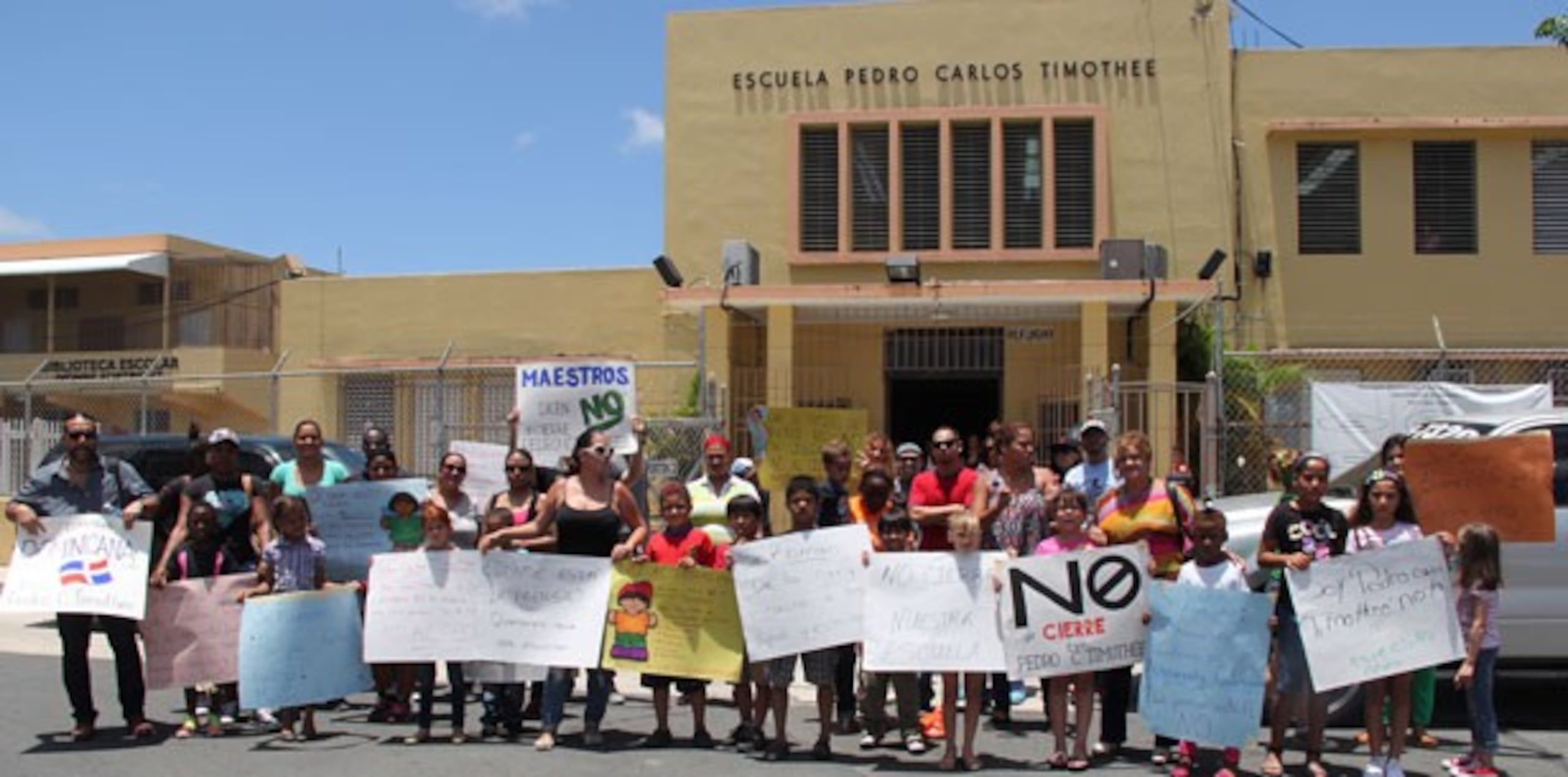 "En el pasado, cuando se hablaba de cierres, nunca nos habíamos sentido amenazados, porque hemos tenido todos los criterios para que no se cierre esta escuela", dijo la directora. (alex.figueroa@gfrmedia.com)
