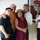 Shorty Castro deja recuerdo especial a sus amigos
