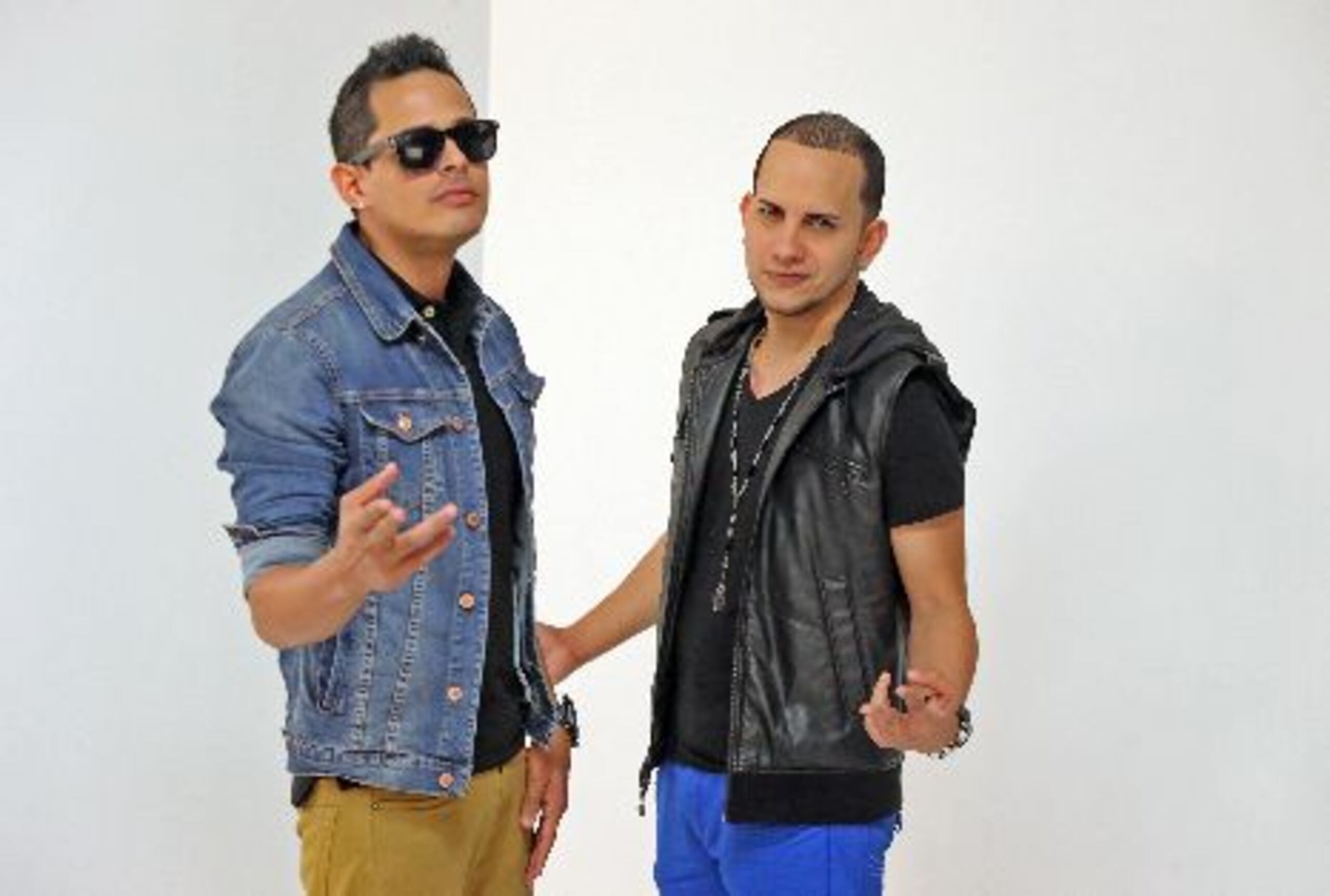 Ángel & Khriz promocionan el sencillo Me cansé, de su disco por salir  Ángel & Khriz, los Internacionales.&nbsp;<font color="yellow">(david.villafane@gfrmedia.com)</font>