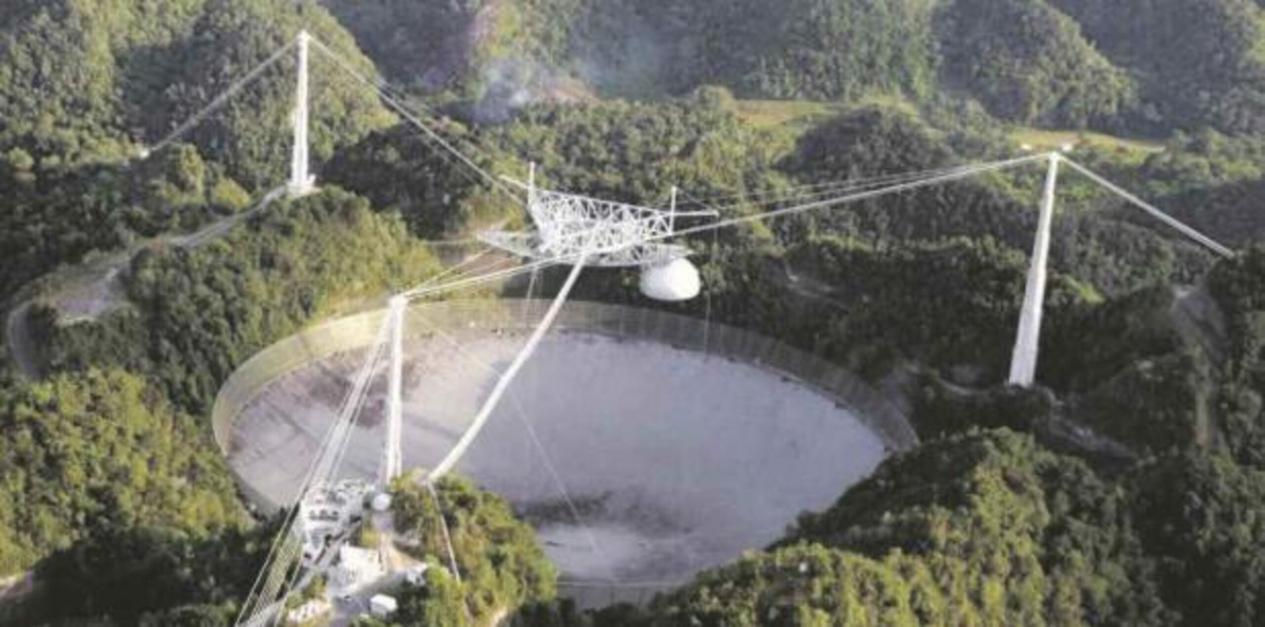 El Observatorio de Arecibo pertenece a la Sociedad Nacional de la Ciencia del Gobierno de Estados Unidos. (Archivo)