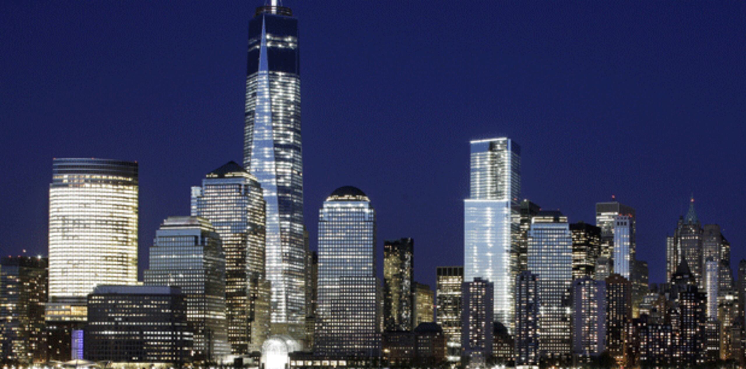 Se harían excepciones a edificios icónicos, como el Empire State y el Edificio Chrysler, así como una de las mayores atracciones turísticas nocturnas: Times Square. (AP)