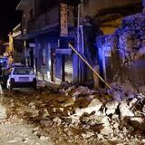 Terremoto causa 10 heridos leves y derrumbes en Sicilia