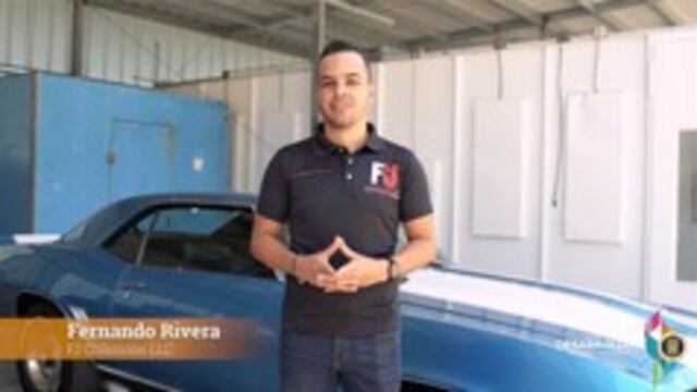 Joven trabajador social se lanza como empresario