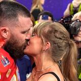 ¡El beso del momento! Taylor Swift y Travis Kelce se roban el show en el Super Bowl