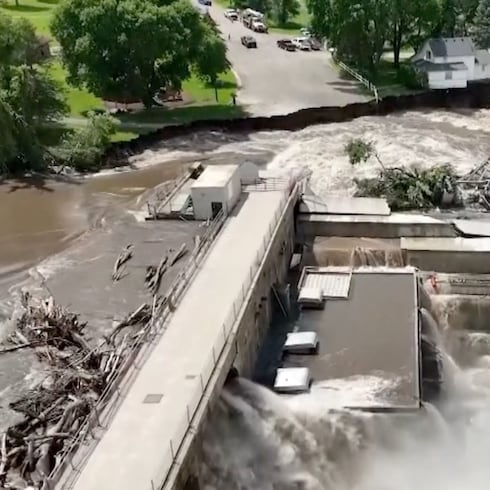 ¡Wow! Video muestra represa de Minnesota a punto de colapsar